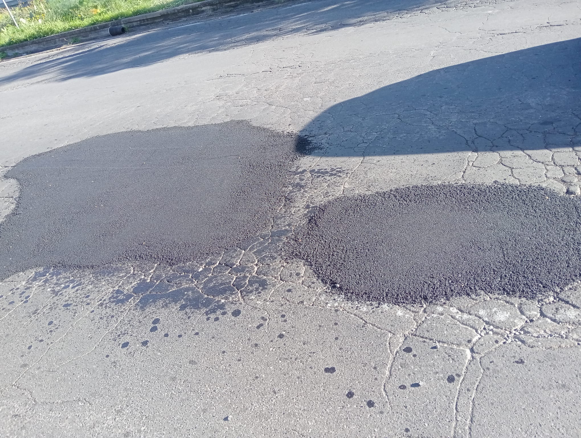 Paternò, al via la manutenzione delle strade: iniziati i lavori di sistemazione delle buche