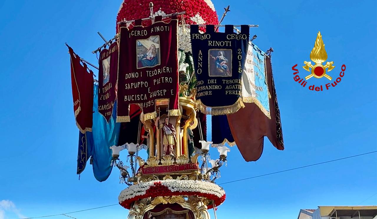 Sant’Agata, il Cereo dei Rinoti in visita al Centro di Formazione dei Vigili del Fuoco di Catania