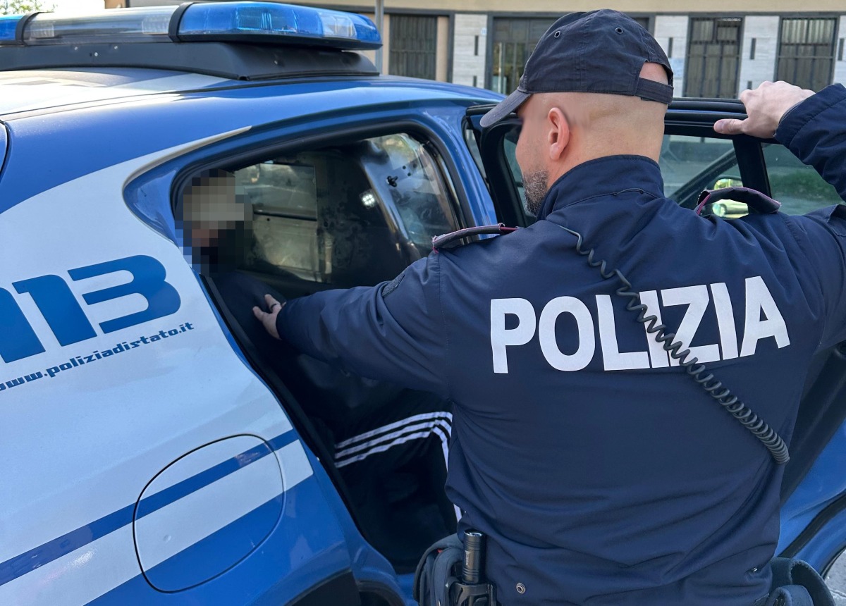 Catania, rubava benzina da un camion: fermato al faro Biscari con coltello e bidoni nel bagagliaio - 