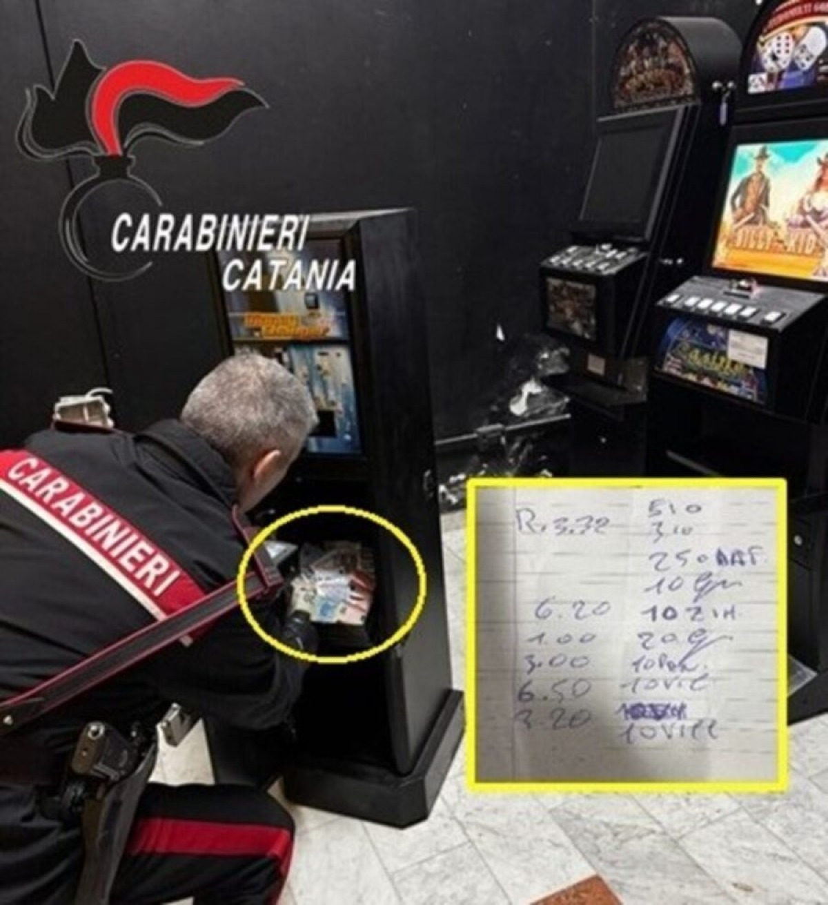 Palagonia, droga e sala giochi abusiva a due passi da una scuola: sequestri e tre arresti - 