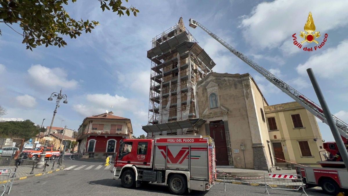 Dopo la scossa di magnitudo 4.5, raffica di controlli a Ragalna: oltre 120 richieste ai Vigili del Fuoco - 