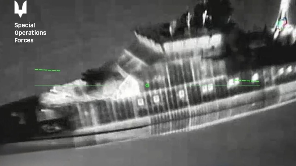 Sicilia, nave russa distrutta da droni nel Mediterraneo: attacco a 60 miglia dall’isola - 