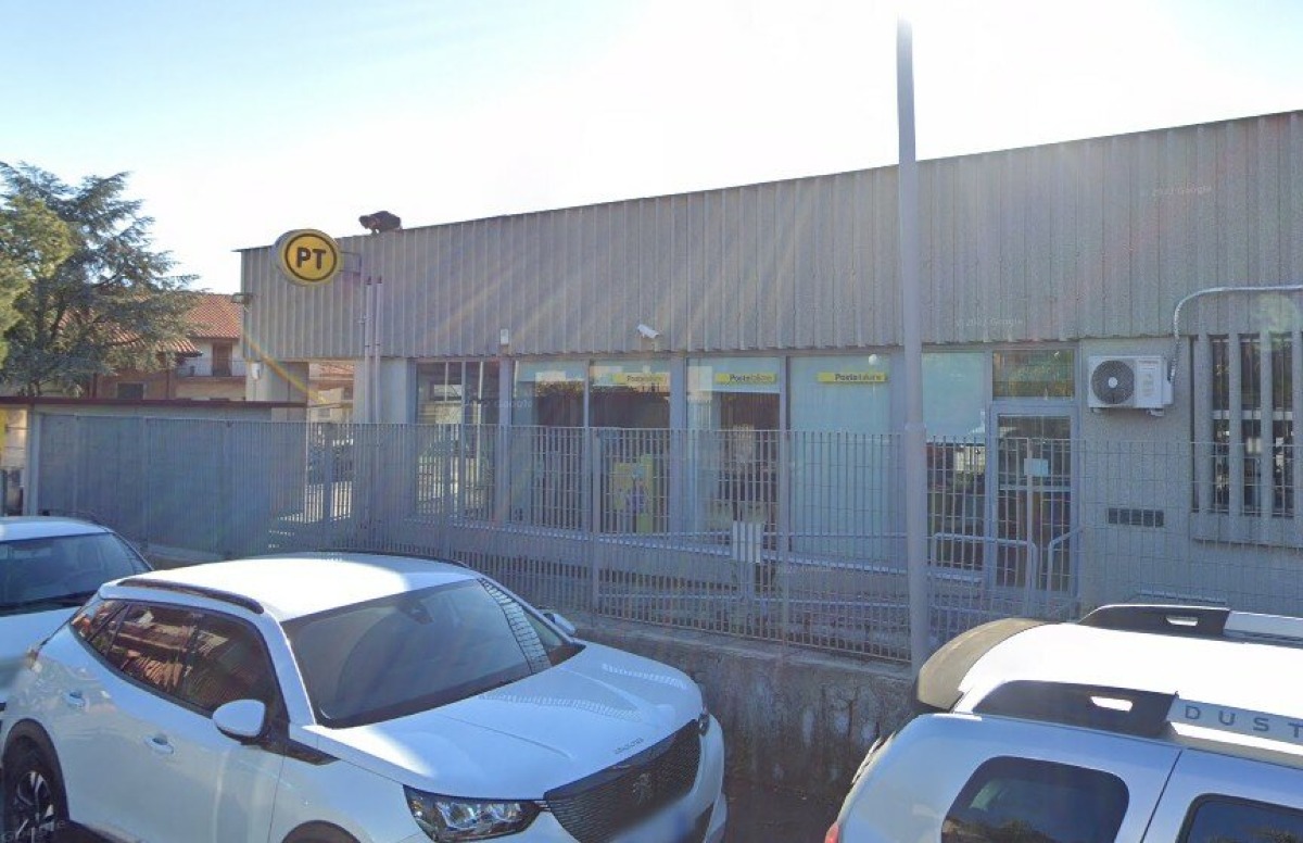 Assalto con esplosivo all’ATM delle Poste a Mascalucia: ladri messi in fuga dall’allarme - 