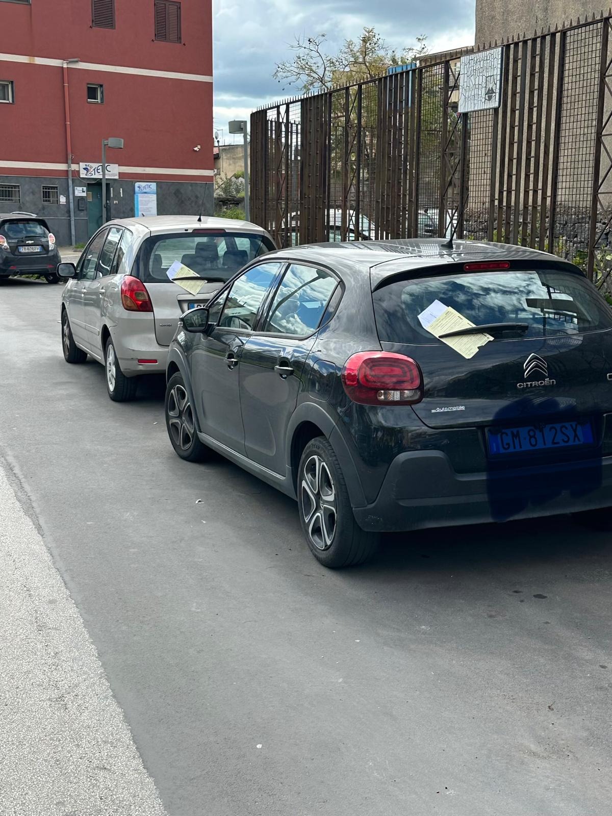 Paternò, sosta selvaggia nel mirino: 20 multe e circa 1000 euro di sanzioni