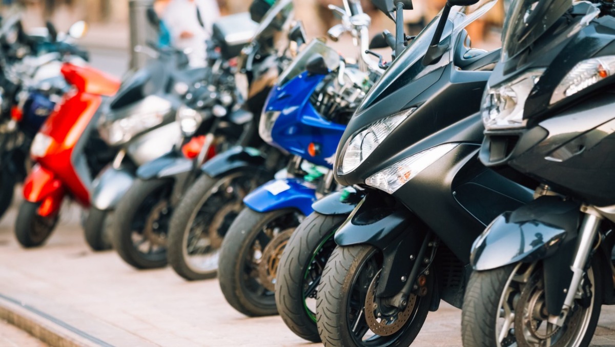 BONUS MOTO 2026 AL VIA: da oggi prenotazioni aperte, fino a 4.000€ per scooter e motorini elettrici e ibridi - 