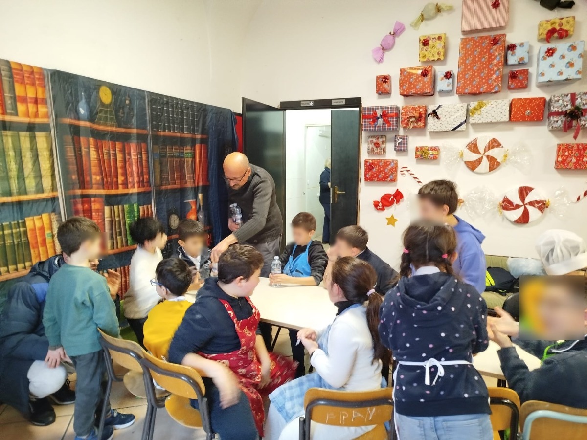 Festa del Papà a Paternò: bambini in cucina tra dolci, emozioni e sorrisi con Enosis - 