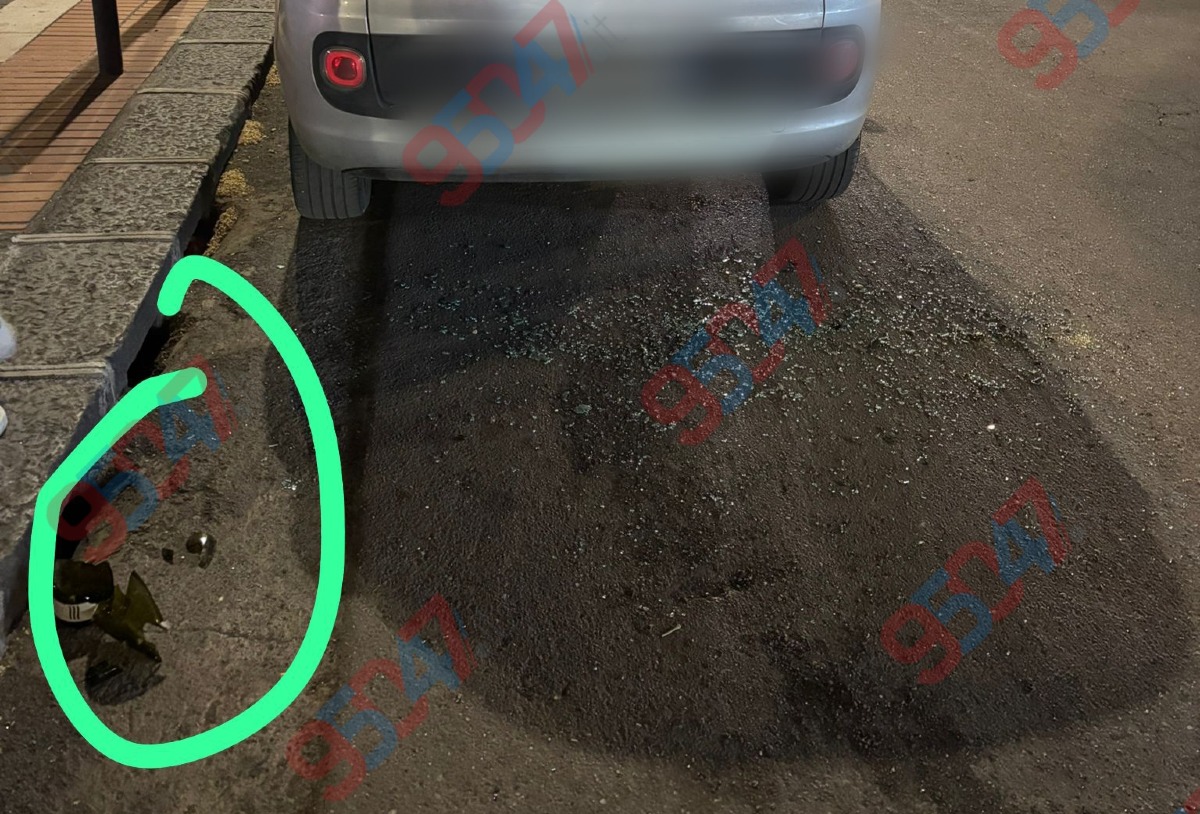 26 auto vandalizzata 