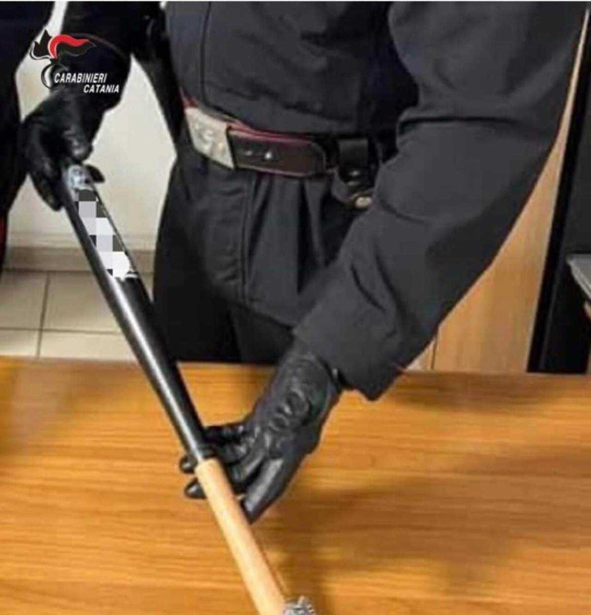 CATANIA. Fermato con una mazza in metallo in auto – era già sorvegliato speciale - 