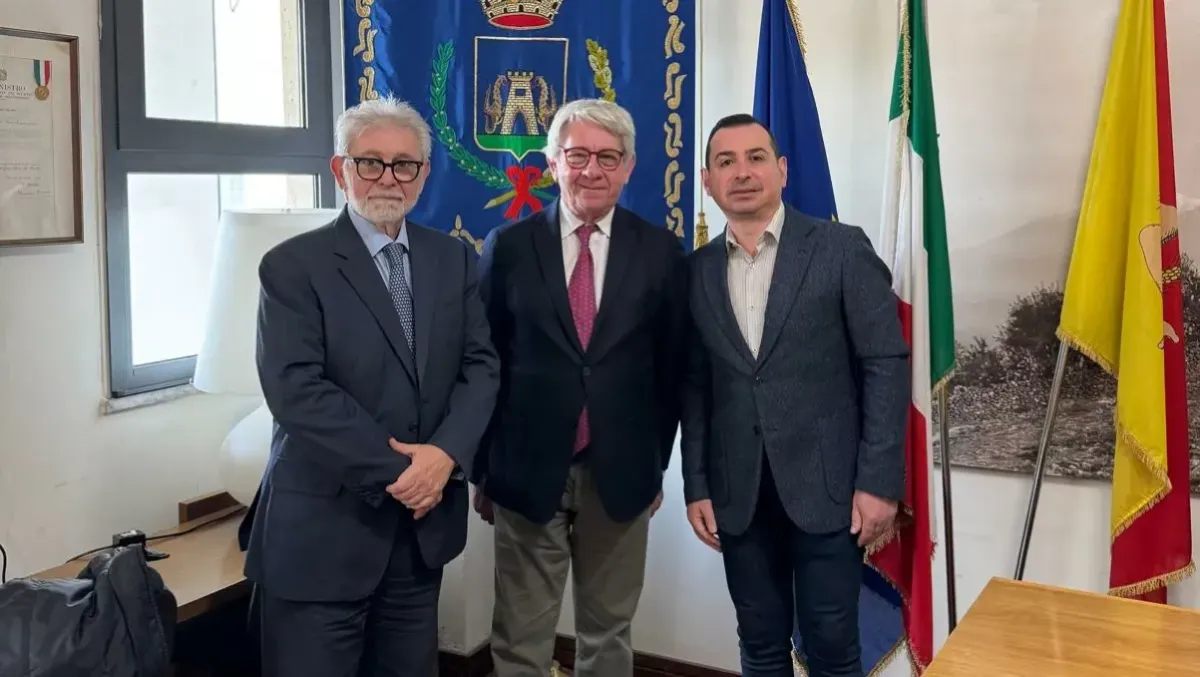 Paternò, incontro in Comune: Confcommercio rilancia su parcheggi, legalità e sviluppo economico - 