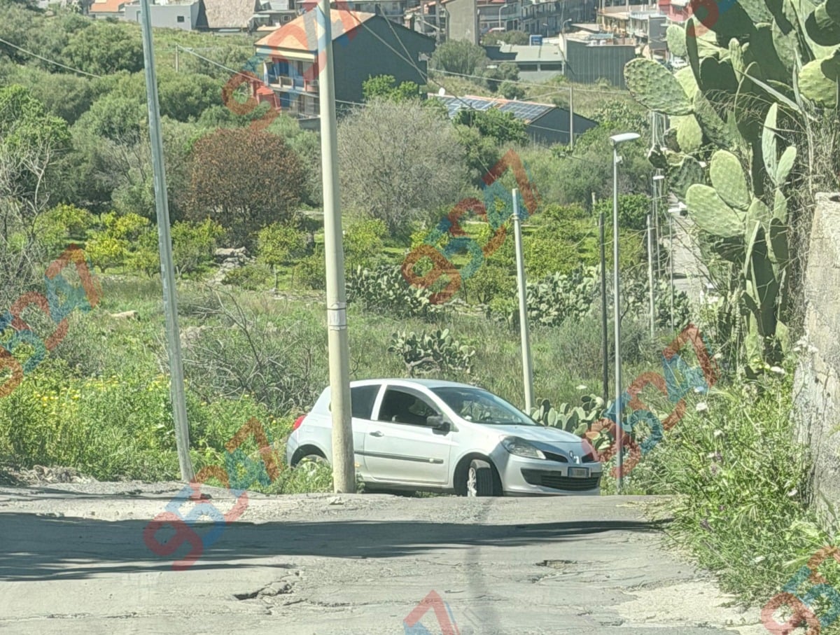 Paternò, ennesimo incidente sulla salita Tre Case: strada chiusa con ordinanza ma si continua a passare