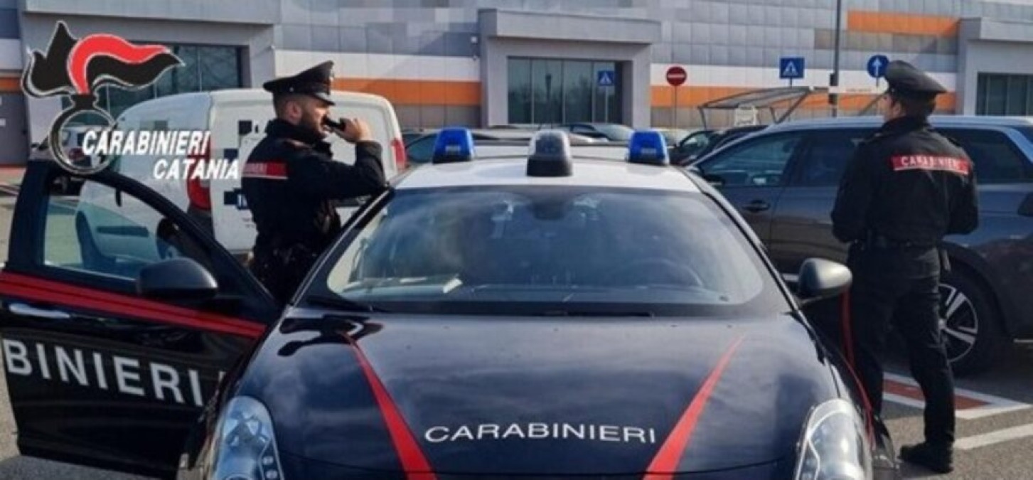 CATANIA. Ripresa mentre ruba al supermercato: scatta l’arresto per una 35enne - 
