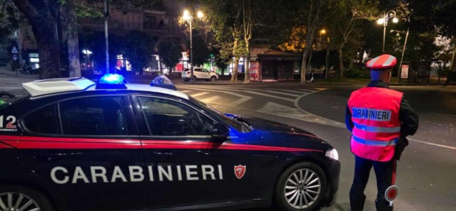 Catania, maxi controlli nel weekend: oltre 450 persone identificate, stretta su movida e parcheggiatori abusivi - 