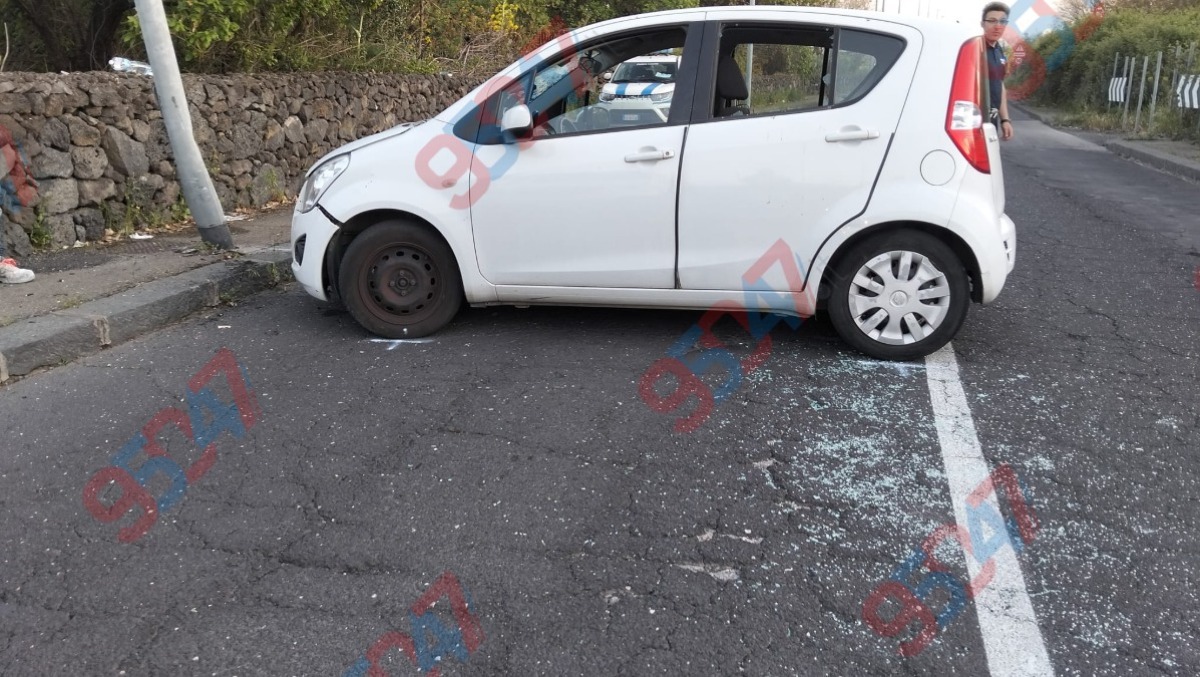 Belpasso, auto contro un palo: tre feriti, indaga la Polizia Municipale - 