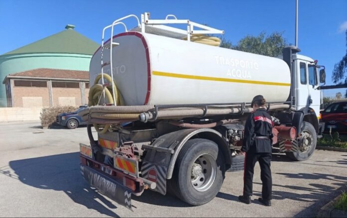 CRISI IDRICA, RIFORNIVANO CASE CON ACQUA NON POTABILE: DUE DENUNCIATI A FAVARA - 
