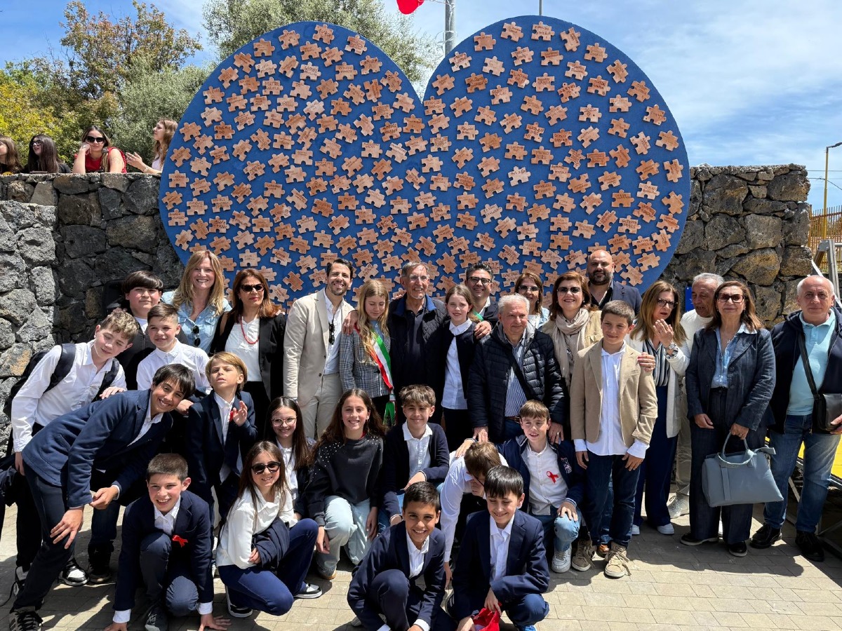 Ragalna, inaugurata “Un Cuore Condiviso”: un’opera simbolo di inclusione e consapevolezza sull’autismo - 