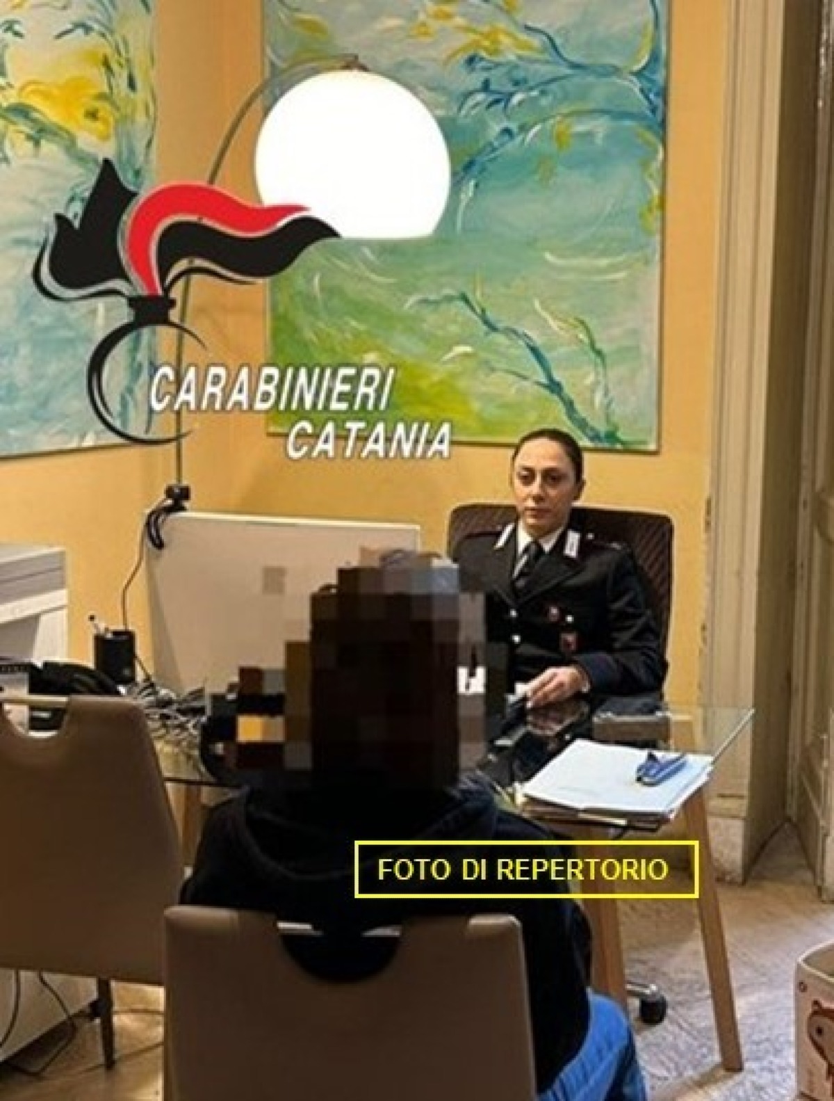 🔴 Paternò, notte di terrore in casa: minaccia la compagna e tenta di aggredirla davanti al figlio, arrestato 42enne