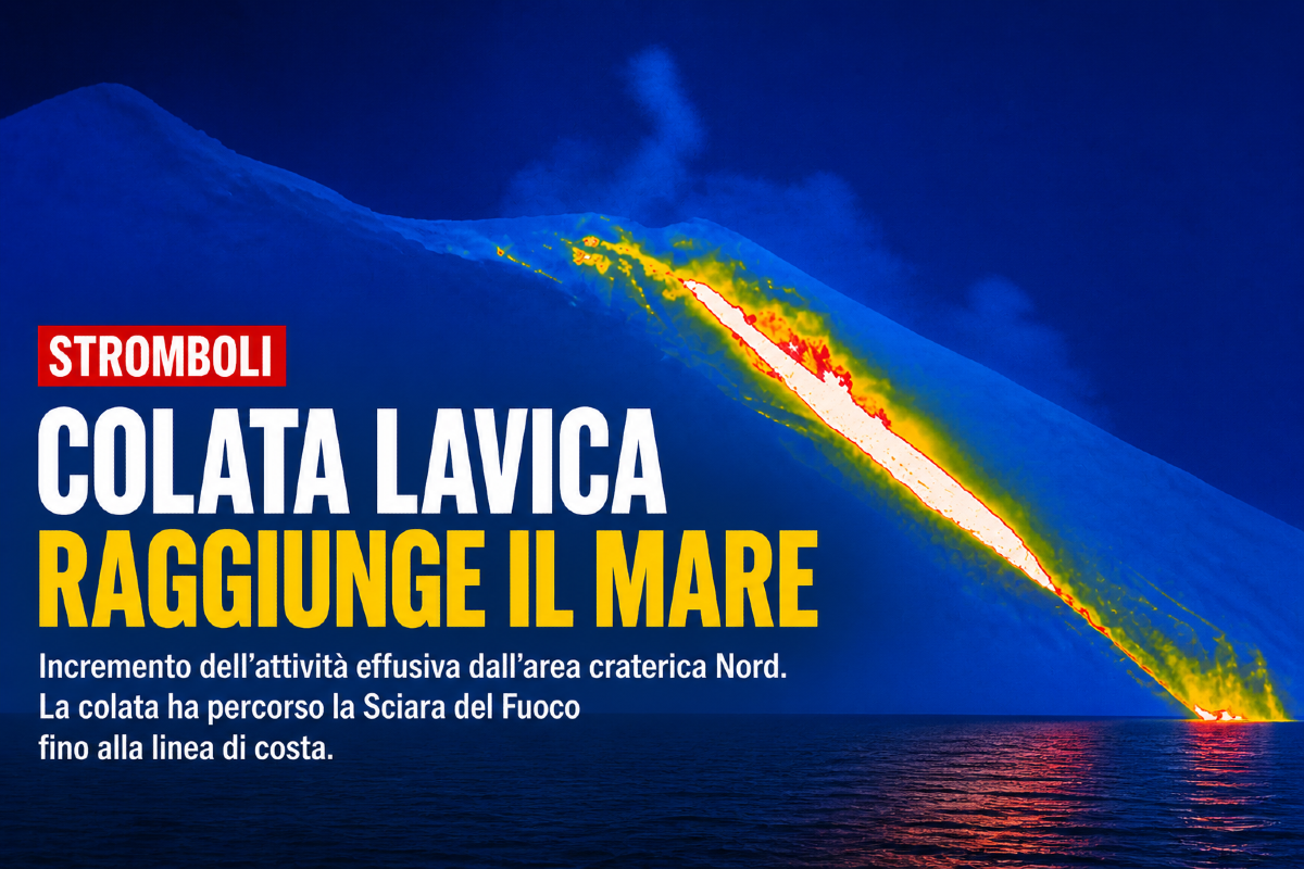 Stromboli, la lava raggiunge il mare nella notte - 