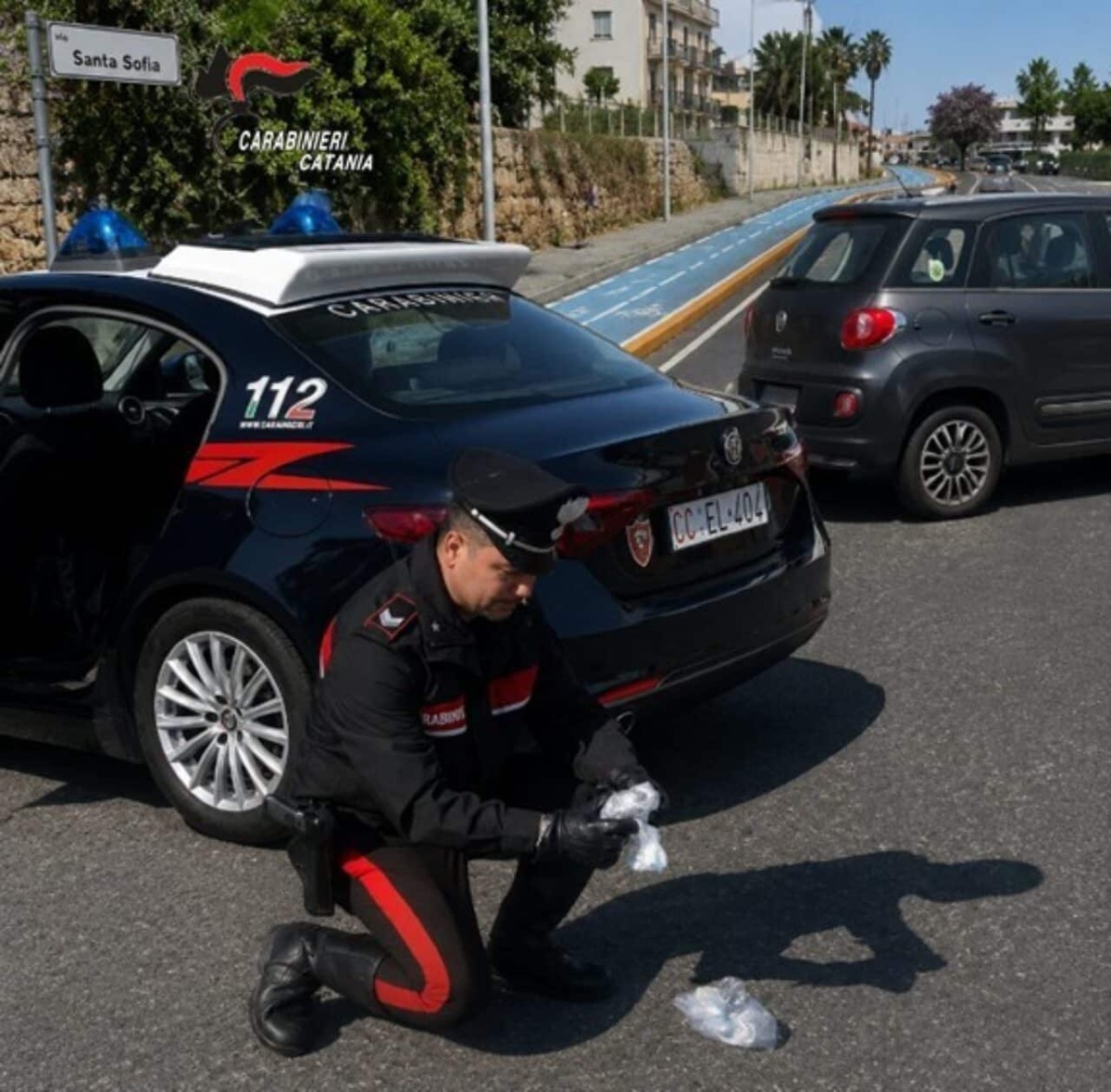 Da Aci Catena a Catania con la cocaina in auto: fuga tra il traffico e due arresti - 