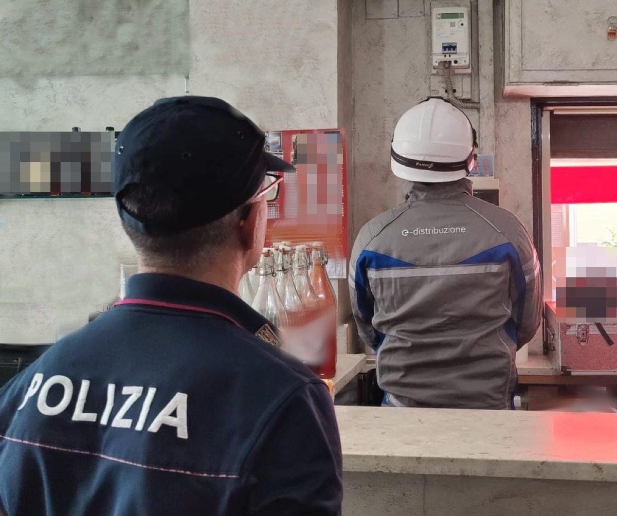 Blitz contro l’abusivismo a Catania: sequestrati 160 chili di alimenti, denunciato un commerciante - 