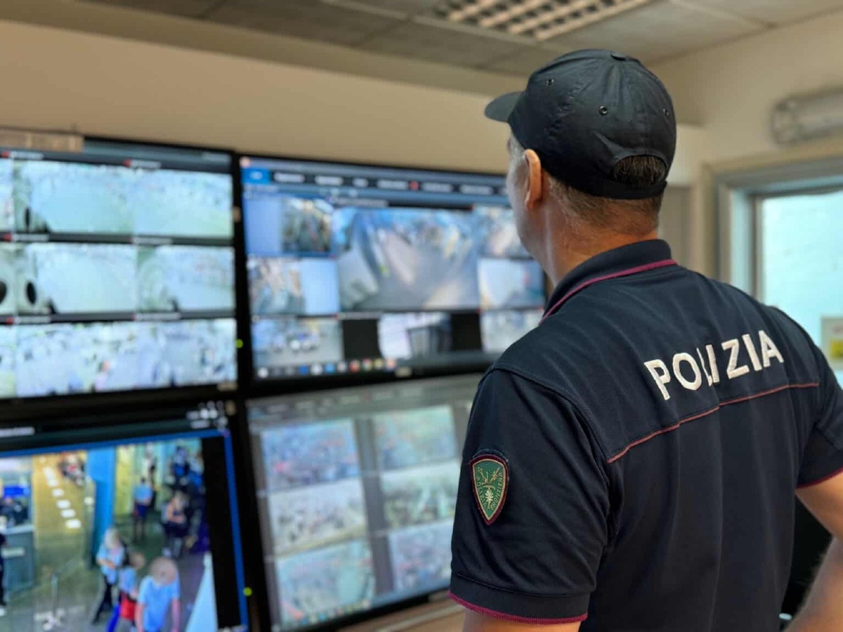 Ladri in azione dentro l’aeroporto di Catania: zaino sparito e prelievi con la carta rubata - 