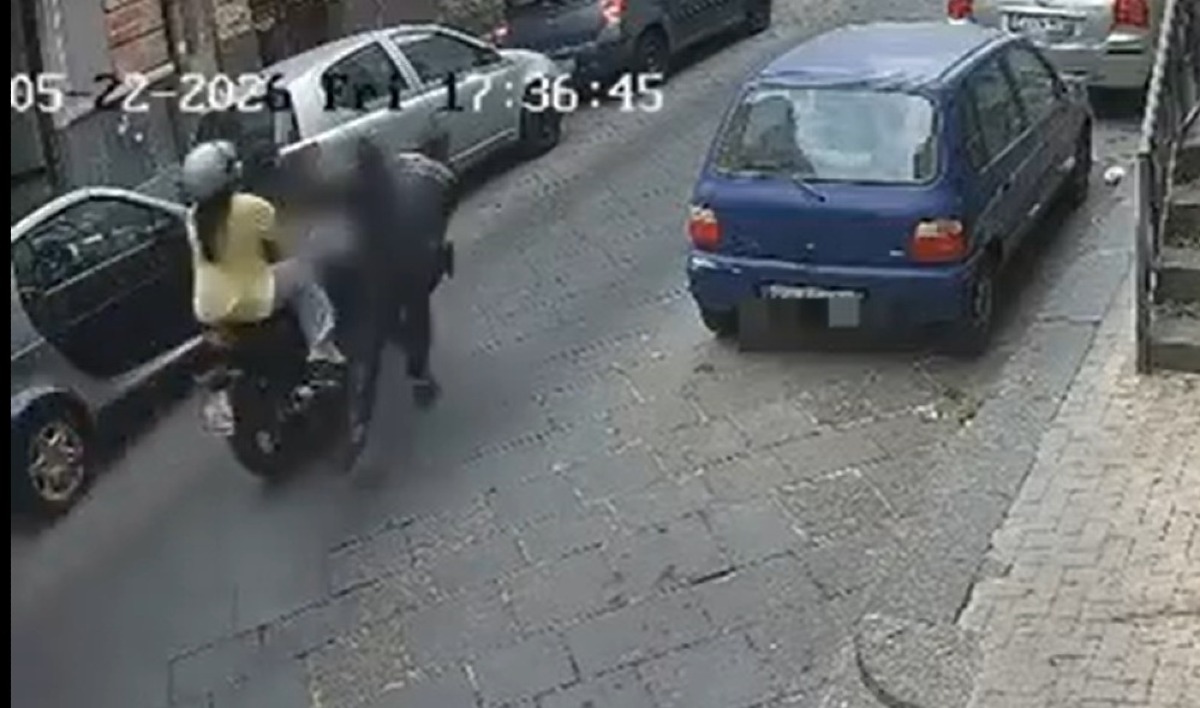 Catania, fugge all’alt senza casco e travolge un agente: 21enne arrestato dopo la folle corsa - 