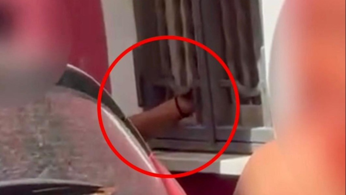 Catania, spaccia droga senza uscire di casa: usava la finestra per consegnare le dosi ai clienti - 