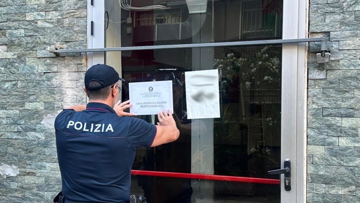 🔴 Catania, palestra sequestrata dopo il blitz antidroga: anabolizzanti nascosti nel frigorifero - 