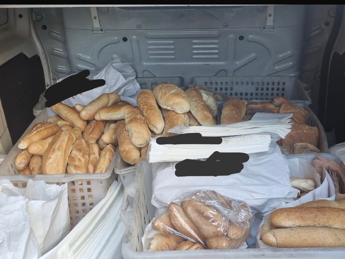 Paternò, blitz nei panifici: sequestrati 50 kg di pane e oltre 5 mila euro di multe Altri: - 