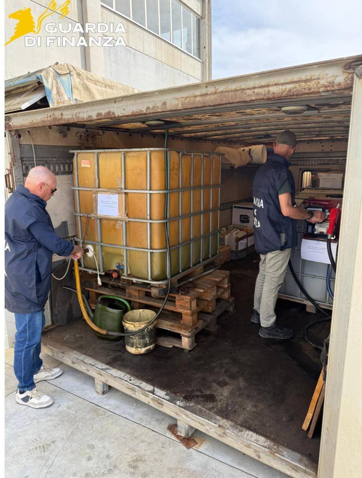 Sequestrati 2.500 litri di gasolio agricolo: denunciato carrozziere di Vittoria - 
