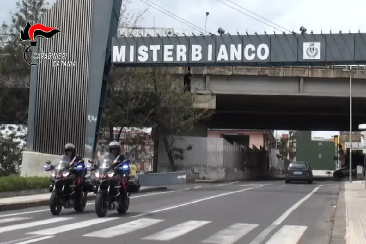 Misterbianco Picchia violentemente la moglie durante lite, donna è gravissima - 