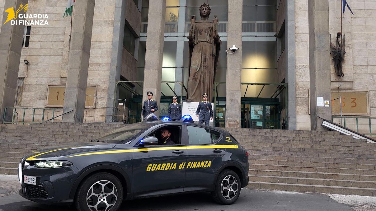 CATANIA, BANCAROTTA FRAUDOLENTA DA 3,2 MILIONI: SEQUESTRATA AZIENDA DI TELECOMUNICAZIONI - 