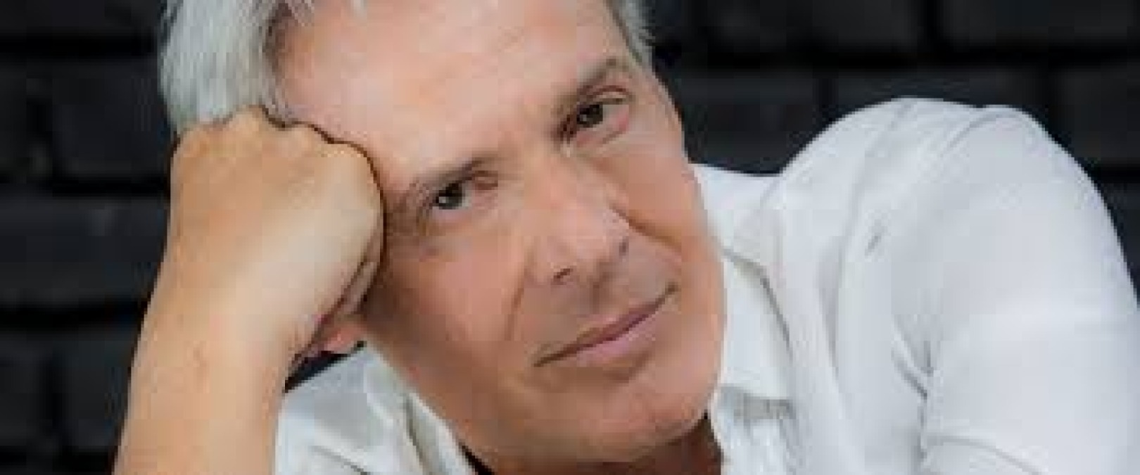 Claudio Baglioni, polmonite acuta: tour rinviato al 2027 e nuove date in Sicilia - 