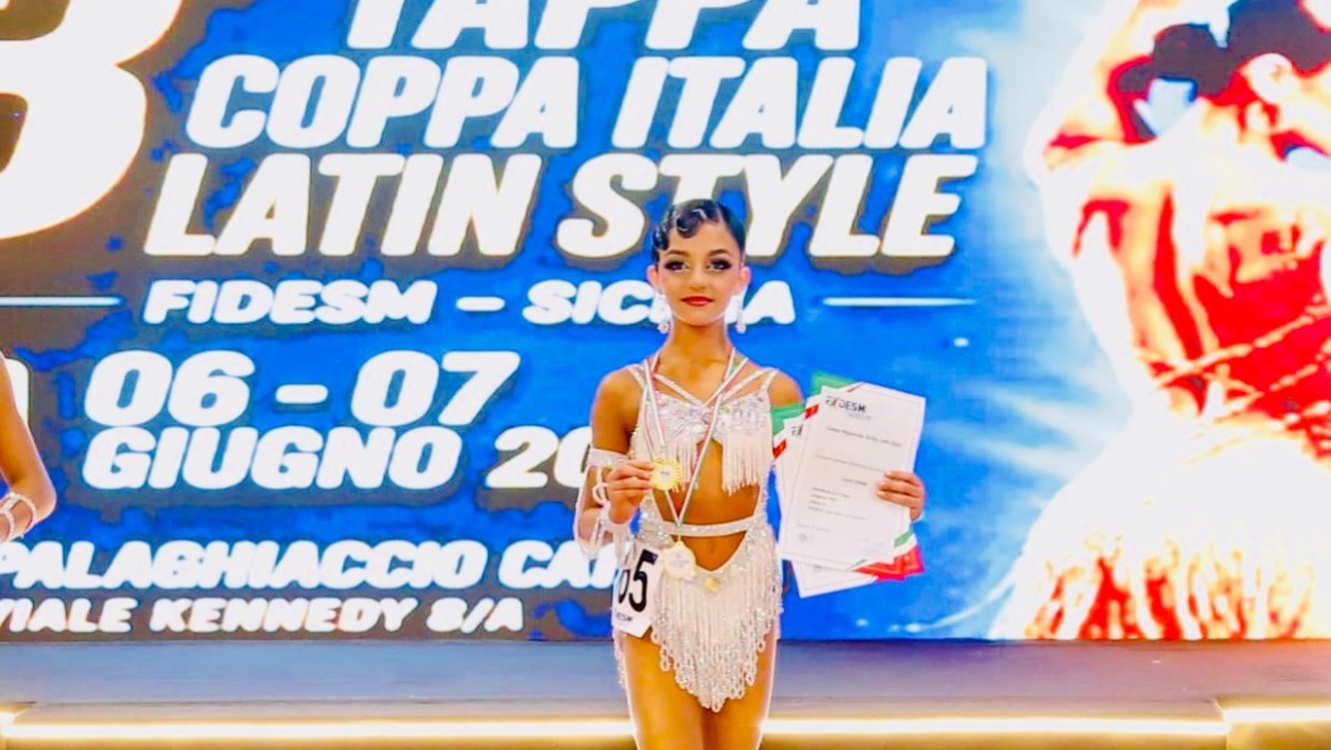 Lucia Cariola sul tetto della Sicilia: è Campionessa Regionale Latin Style - 