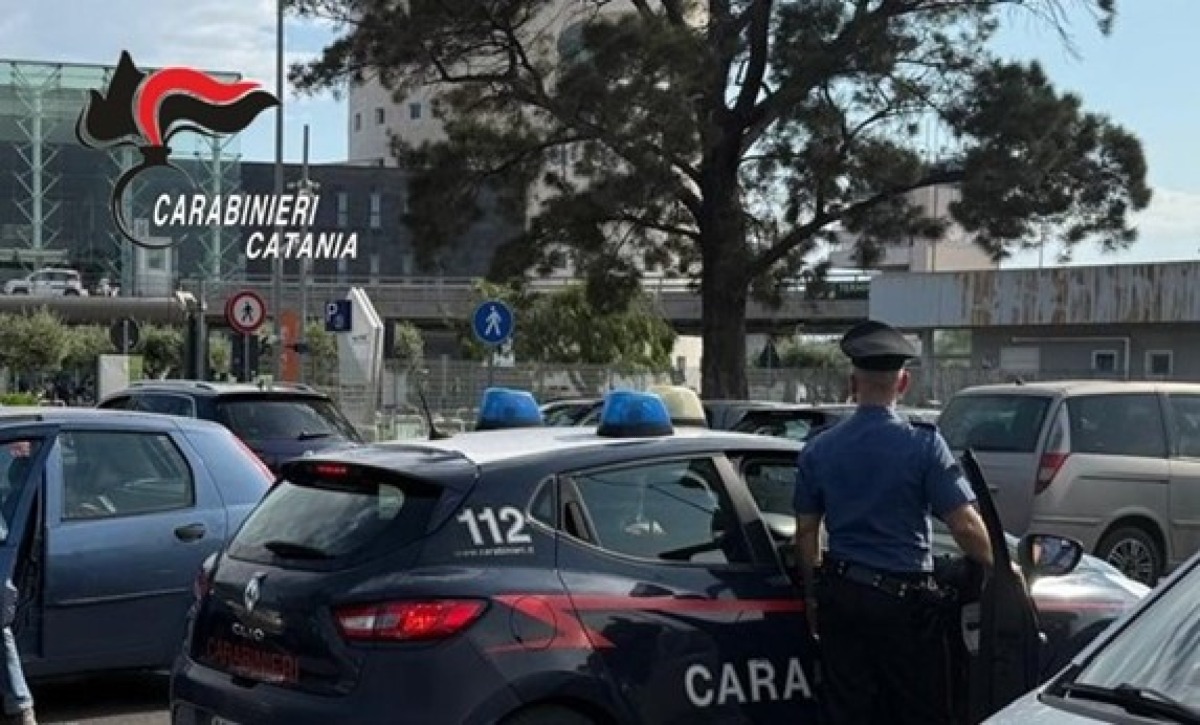 Catania, «se non paghi ti rovino l’auto»: parcheggiatore abusivo minaccia un 80enne - 