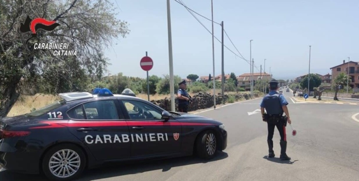 Santa Maria di Licodia. Sorpreso con 21 dosi di cocaina: 24enne arrestato e posto ai domiciliari - 