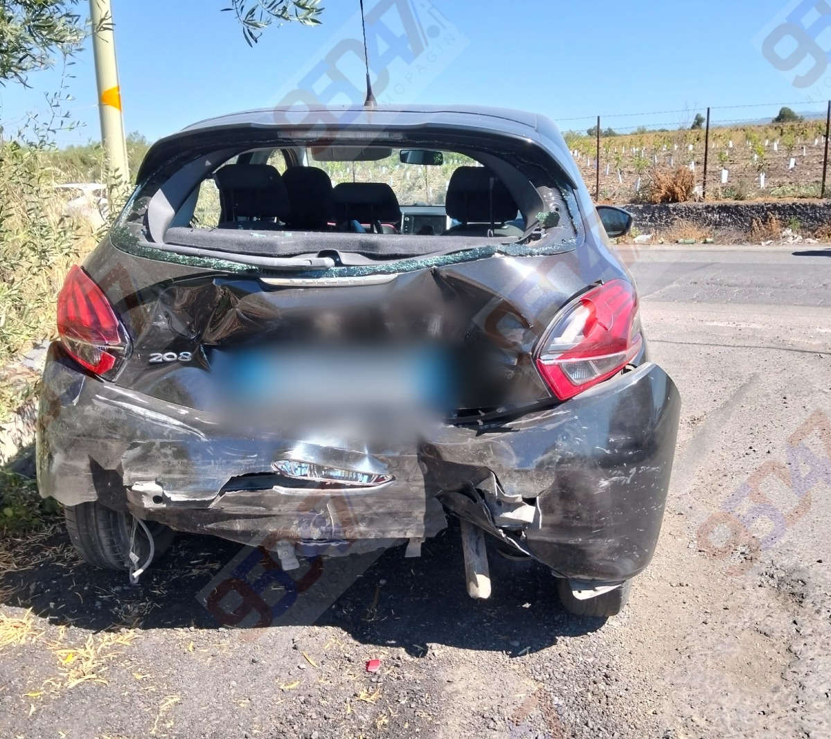🔴 Belpasso, scontro tra due auto sulla SP15: paura ma nessun ferito grave - 