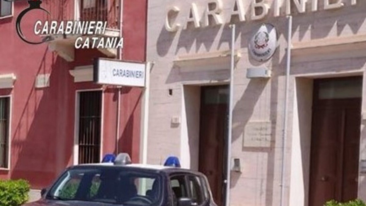 🔴 Ramacca, blitz nei pub: scoperti 8 lavoratori in nero, quattro in ogni locale - 