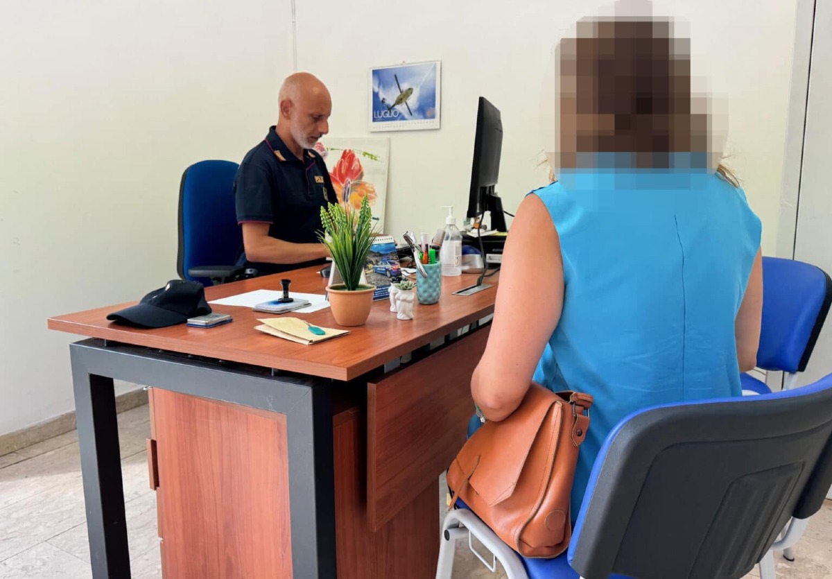 Catania, aggredisce la moglie davanti ai quattro figli: arrestato 50enne - 