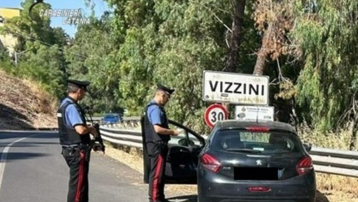 Vizzini, travolge un familiare in bici e tenta di investirlo di nuovo: 38enne denunciato per tentato omicidio - 