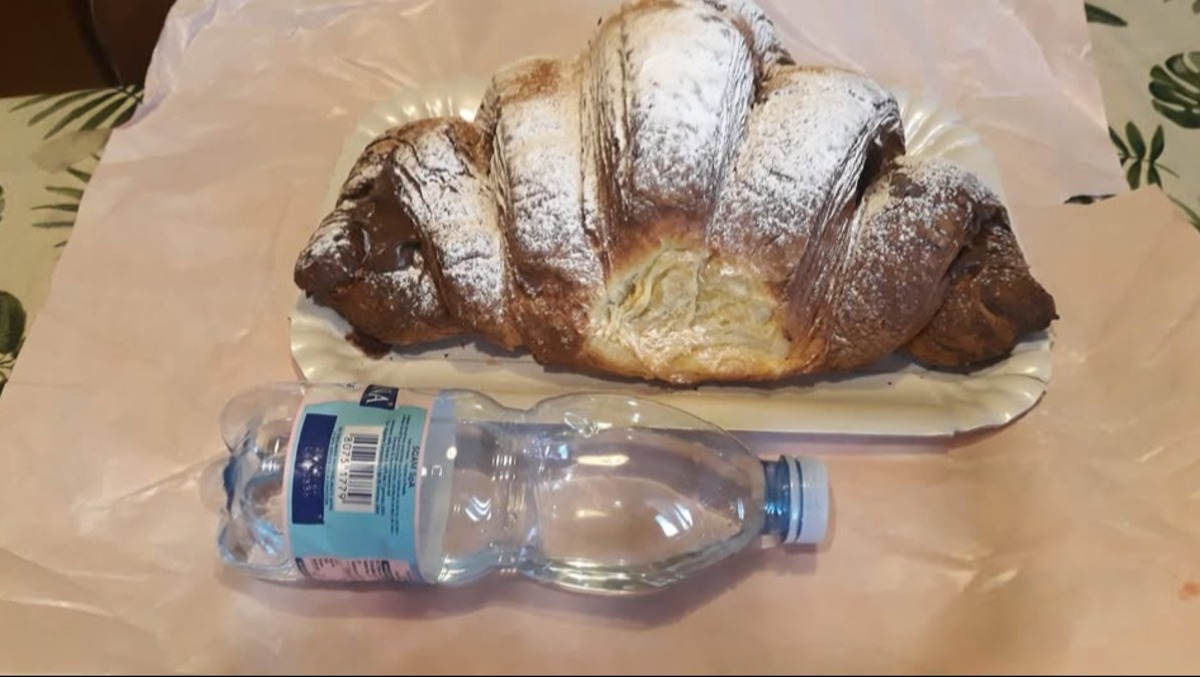 Aci Sant’Antonio, chiude dopo 40 anni la storica Pasticceria Miraglia: oggi  l’ultimo giorno. - 