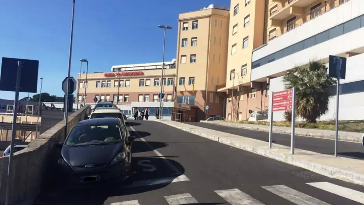 Centuripe, tentato omicidio sulla SS575: imprenditore agricolo ferito a colpi d’arma da fuoco - 
