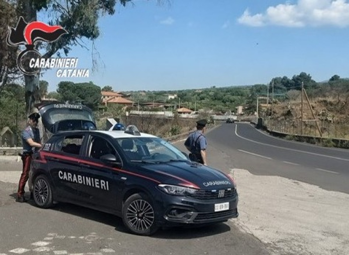Belpasso, controlli dei Carabinieri: quasi 16 mila euro di multe, tre giovani segnalati per droga - 
