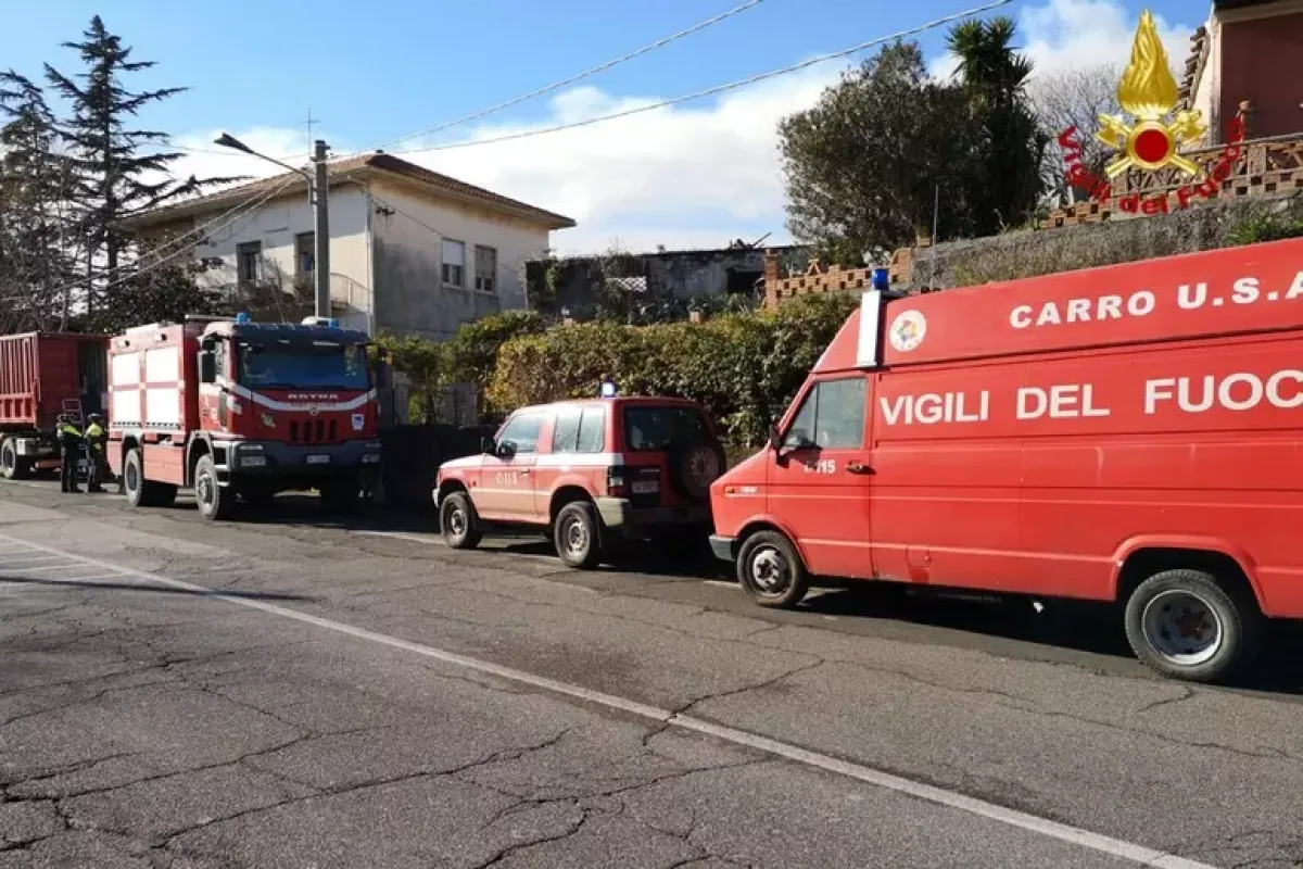 Tragedia sull’Etna, non ce l’ha fatta il 30enne colpito da un fulmine durante un’escursione - 