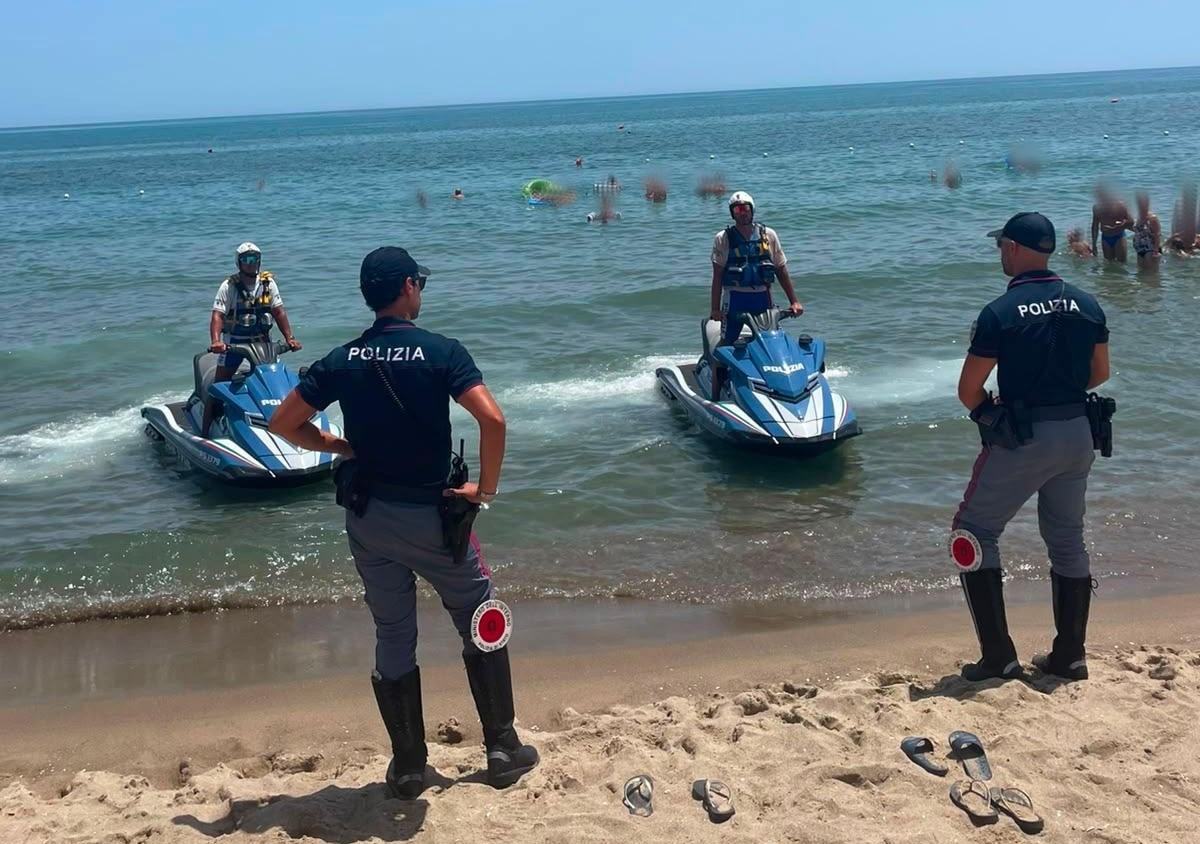 Catania, controlli in mare da Playa a Scogliera: 3mila euro di multe, sanzionati diportisti e un natante sequestrato - 