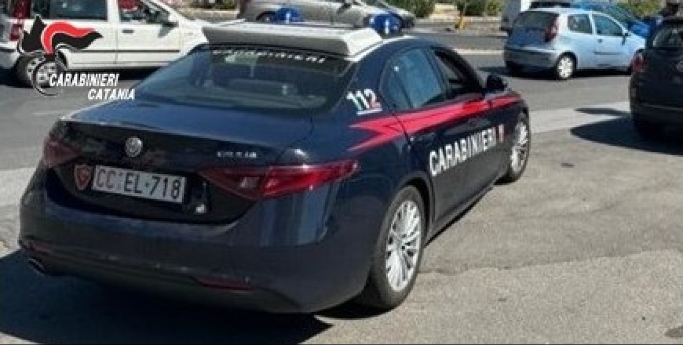 Riposto, auto rubata e 600 euro per riaverla: Carabinieri arrestano un 49enne al momento dello scambio - 