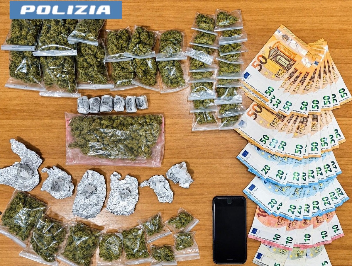 Acireale, arrestato 44enne residente a Misterbianco: droga nello scooter e altra sostanza trovata in casa - 