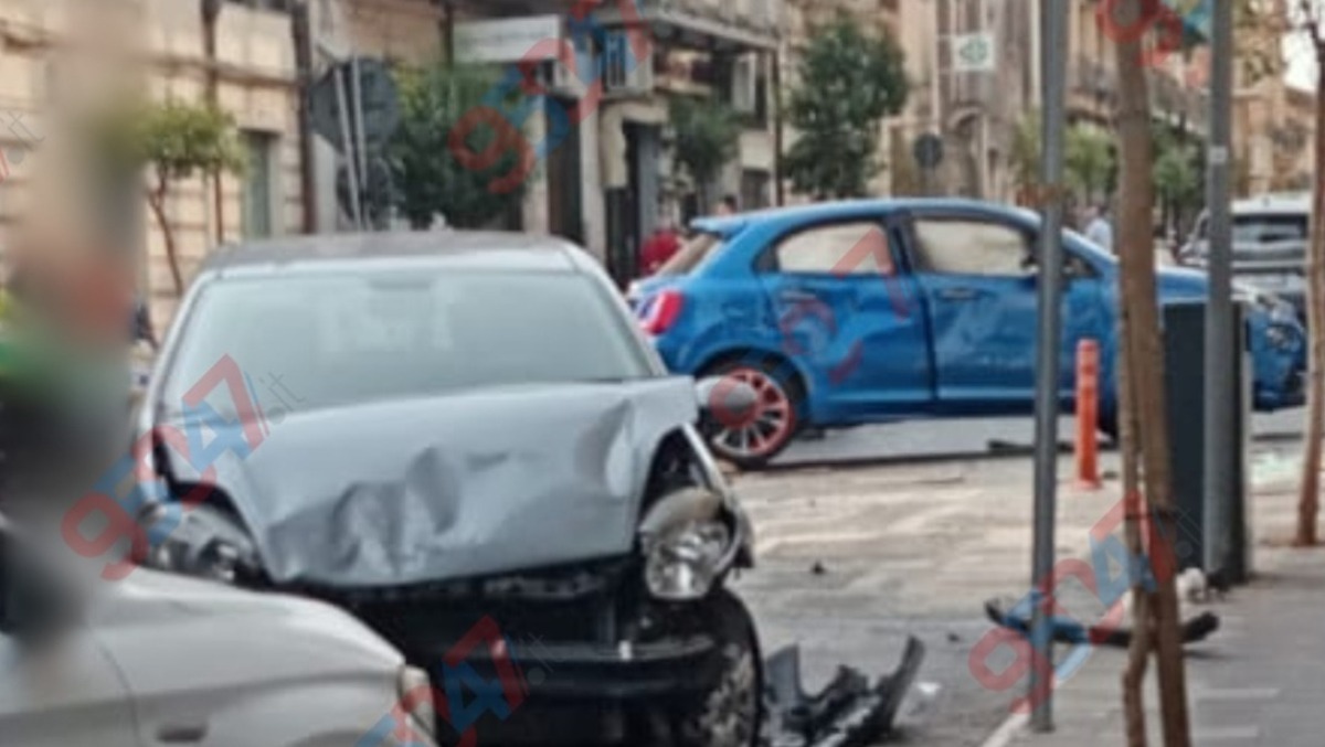 Violento scontro a Misterbianco: un’auto si ribalta, paura in centro - 