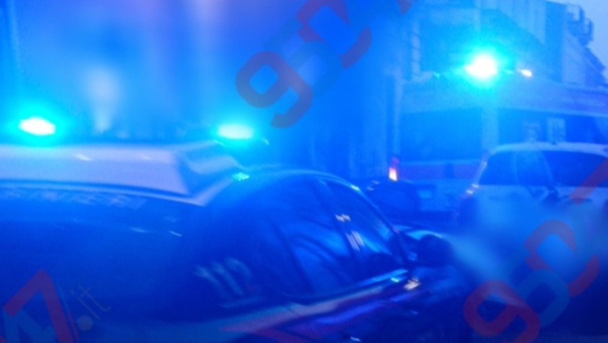 Paternò, uomo trovato morto in casa in via Vittorio Emanuele: sul posto 118 e Carabinieri - 