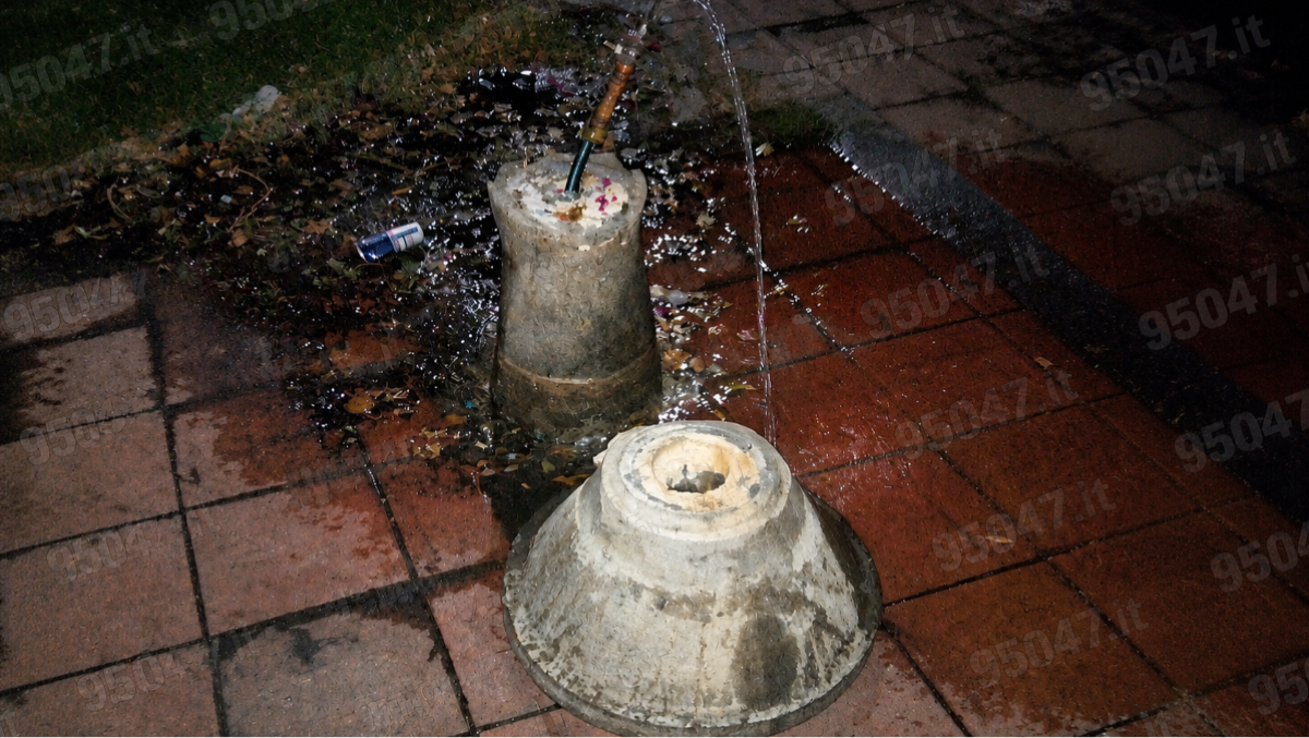 Paternò, fontana cede mentre un bimbo di 4 anni vuole bere: colpito di striscio - 
