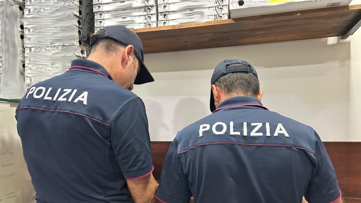 Adrano, chiusi due ristoranti dopo i controlli: 7 lavoratori in nero e diverse irregolarità - 